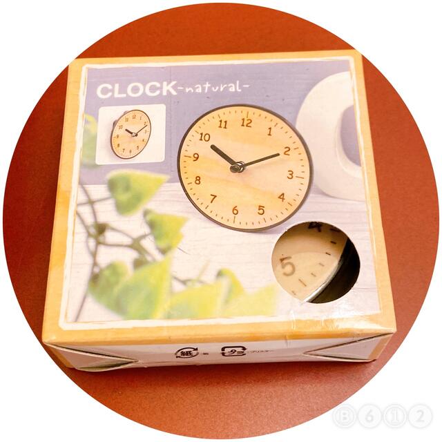 100均の『AppleWatch充電スタンド』がシンプルな黒色のスタンドでオシャレ！買てみた