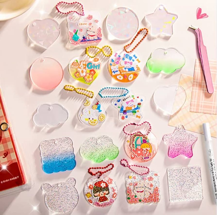 レジンのキーホルダーの簡単な作り方！プレゼントにもオススメです♪PBアカデミ