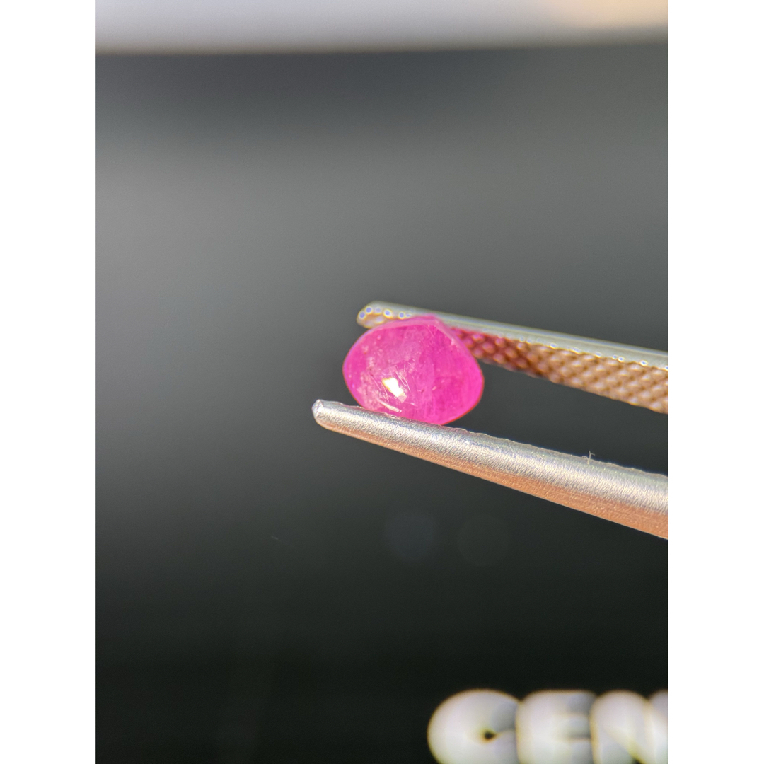 シルキーピンクスピネル 0.47ct ラウンドOne Loose