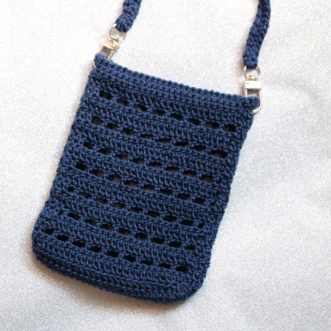 かぎ針編みキット☆方眼編みのスマホショルダー グレーorピンクKnitting.RayRay レイレイ