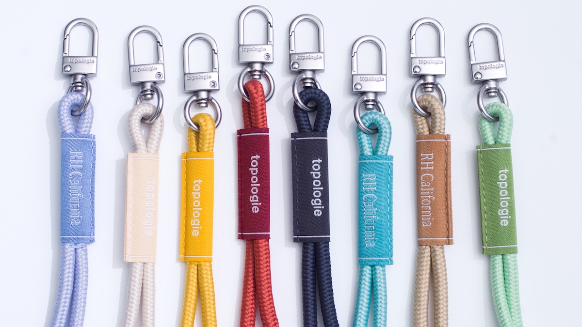 楽天市場楽天1位スマホ ショルダーストラップ 10色 iphone16 iphone15 15 android 全機種対応携帯 スマホ肩掛け 挟むだけ 可愛い 長さ調節 アイフォン 高見え おしゃれ 頑丈 紐 斜め掛け スマホストラップ iPhone 14 13 SE くすみ マットゴールド : BELLEMOND