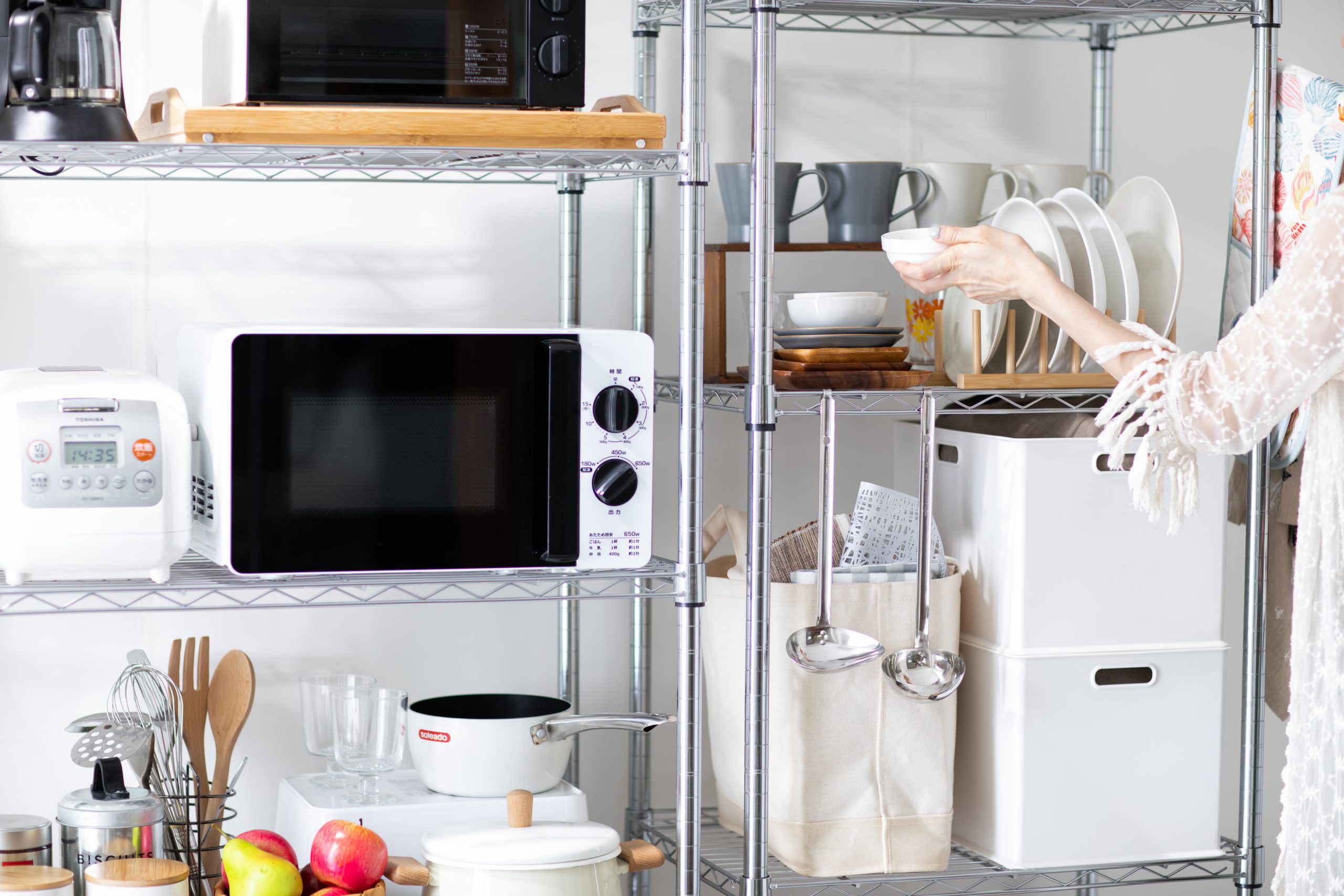 スチールラックで電子レンジ置き場を作る方法！相談実績5千件のプロ伝授