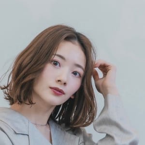 大人フェミニンなアパレルブランド「Alotta」と女性誌「美人百花」のタイアップ第2弾！ | 株式会社ベルーナのプレスリリース