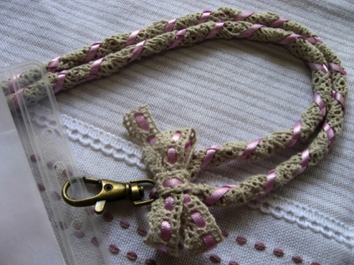 パラコードで簡単にネック ネーム ストラップが作れる！フィッシュテイル編み Paracord Fishtail Knot