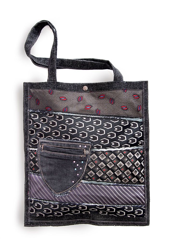 金サガで放送があった遺品リメイクのネクタイポーチとトートバックです。私にとっても心に残る物になりました❣️