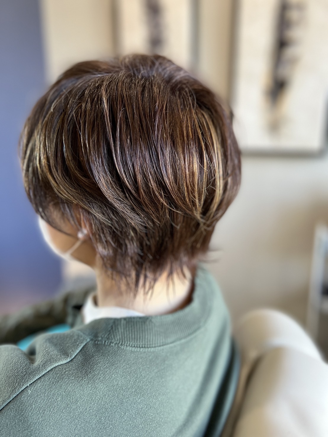 ボブ×メッシュ・ハイライト 19選 あか抜けるおすすめヘアカラーを紹介美的.com