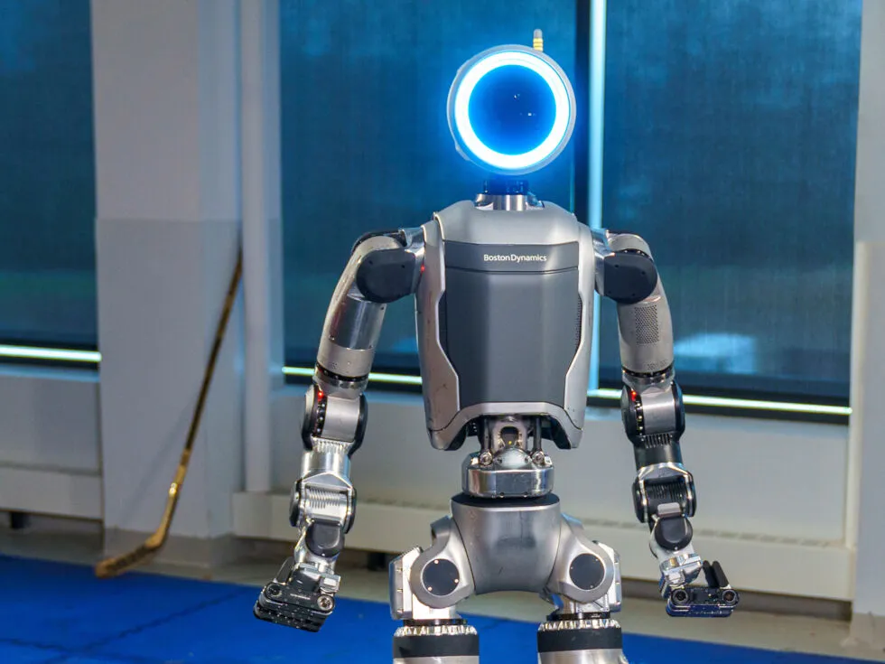 ボストン・ダイナミクスのロボ犬｢SpotMini｣、2019年半ばまでに年産1,000台を目指すギズモード・ジャパン