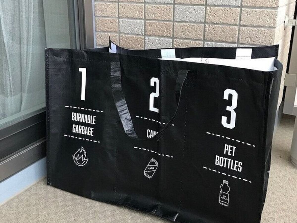 大容量・収納ＢＯＸペットボトル・アルミ缶入れ １００均一DIY 折り畳み式で２パターン紹介購入して組み立てるだけ簡単！ １００均一ＤＩＹ 収納 ペットボトル