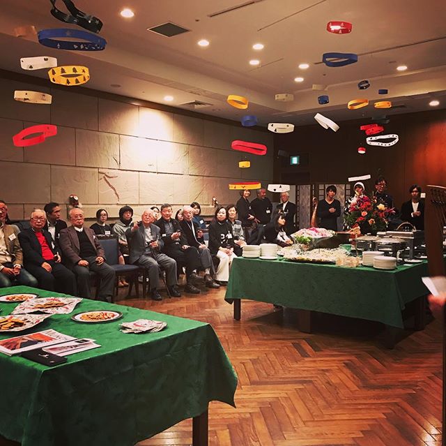 北欧フラワーデザイン協会 ,リノカクッカ ,フラワースクール ,フィンランド ,北欧デザイン ,北欧建築デザイン協会,クリスマス,テーブルフラワ