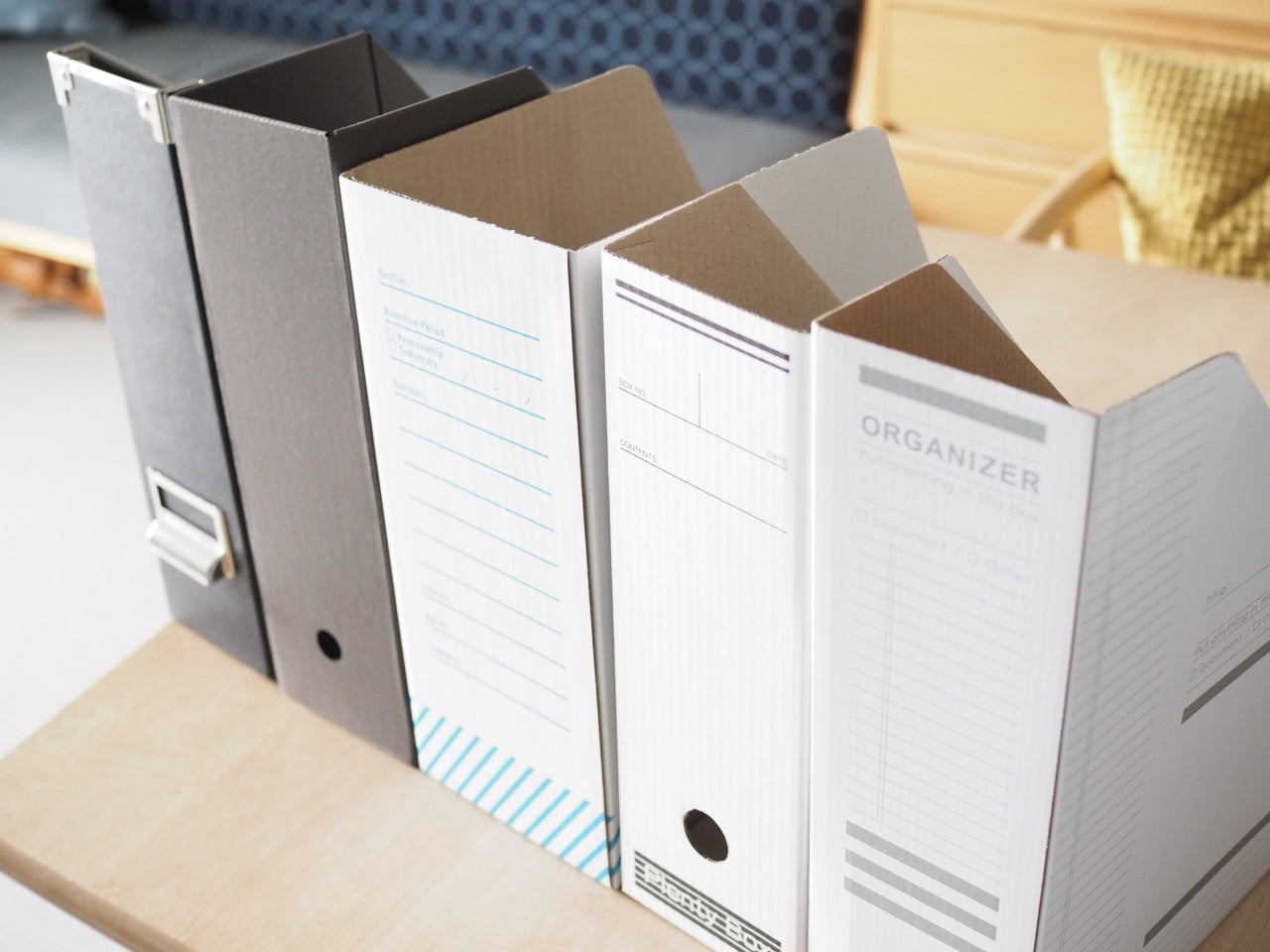 セリアの「A4個別フォルダーPP製」はコスパ良いけど根性ないのが難点New！収納教える．コム