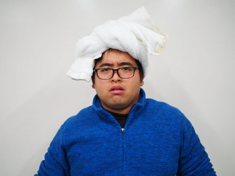 バスタオル頭巻き方TikTok