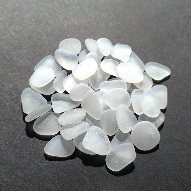 130点を超えるシーグラスのイラスト素材、ロイヤリティフリーのベクター素材グラフィックスとクリップアート - iStockビーチグラス,ビー玉, Sea glass