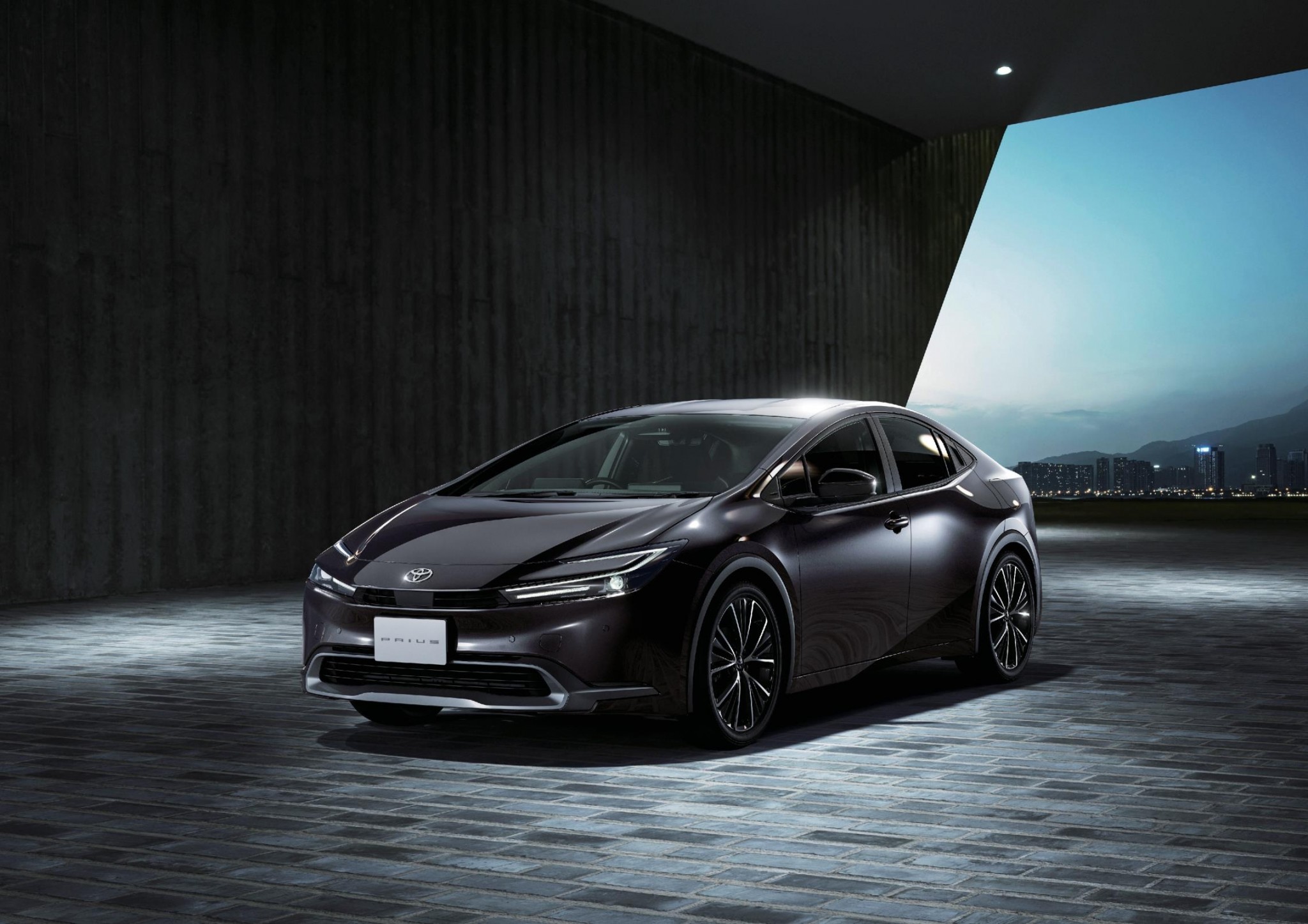 トヨタ プリウス価格・グレードトヨタ自動車WEBサイト