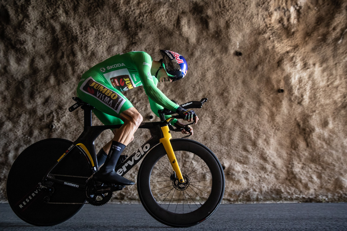 Felt Fxに乗るワウト・ファンアールト選手がシクロクロス世界選手権3連覇