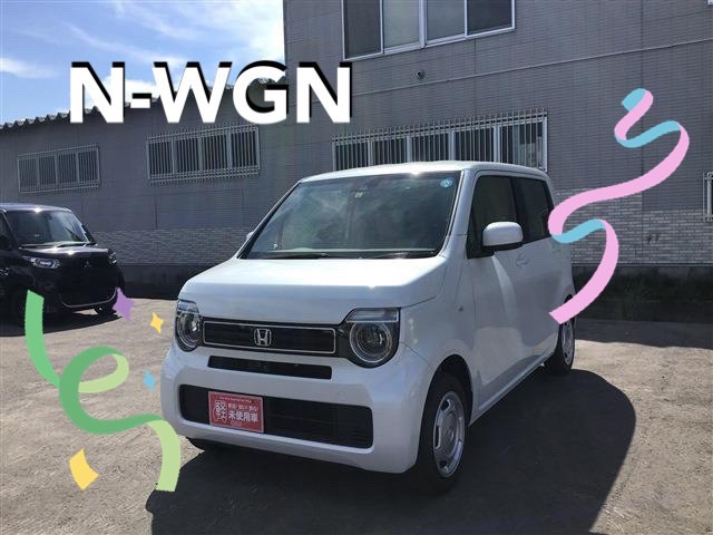 車用ベビーミラーで顔が見えるから安心！新生児の赤ちゃんも安心の飛散防止ミラー採用