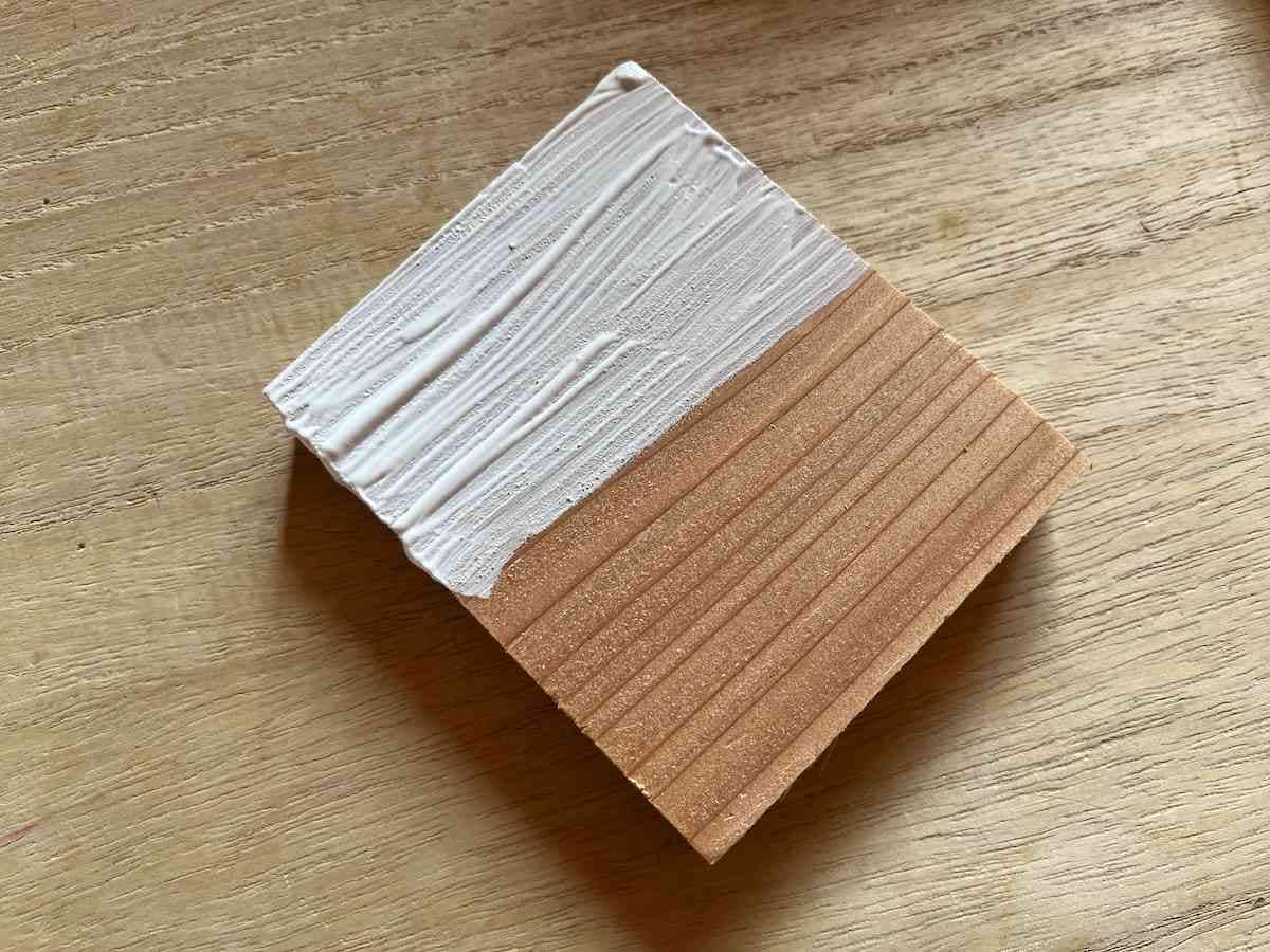 100均プチDIY！ セリアのウォーターペイントでガラスボトルをオシャレにリメイクCHINTAI情報局