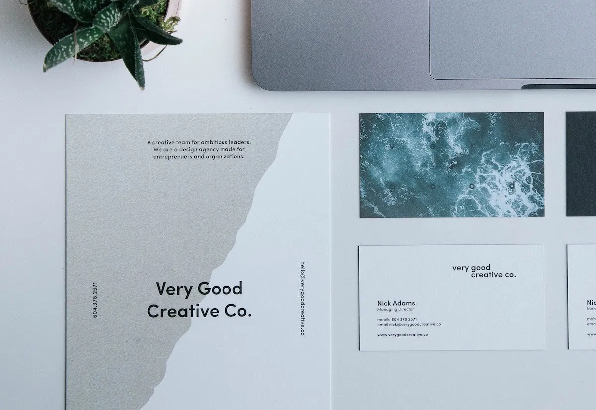 シンプルな名刺デザイン AI 無料ダウンロード - Pikbest