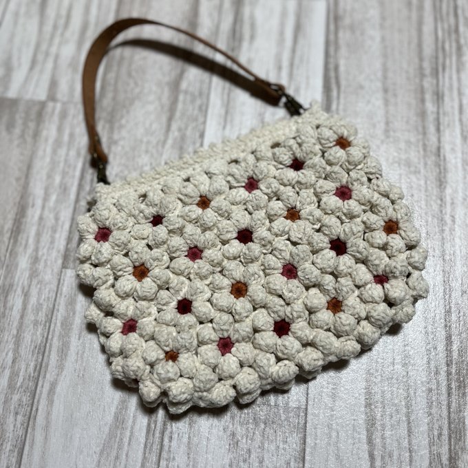 毛糸で編んだモールヤーンのバッグ 内布付き ＊ハンドメイドの通販 by NANA's shopラクマ