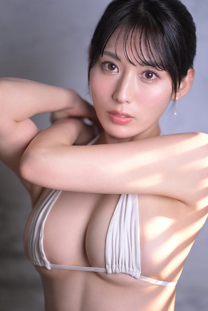 金松季歩 最新グラビア画像 31枚 - マブい女画像集