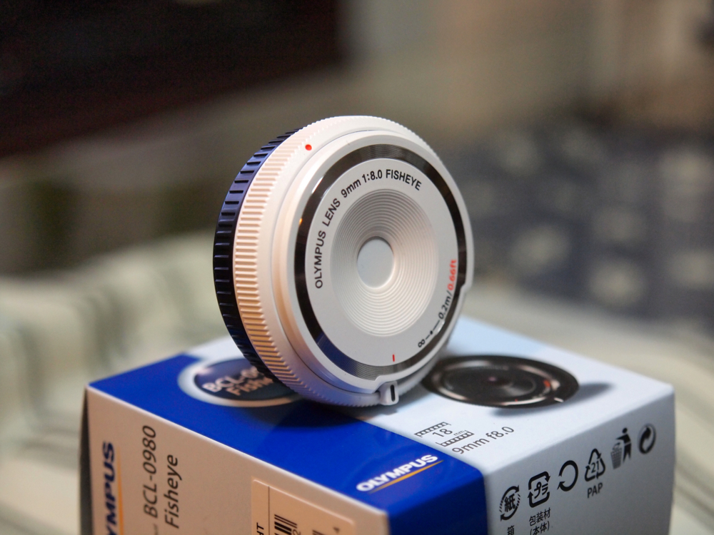 新品 OLYMPUS BCL-0980 フィッシュアイレンズ 9mm中古 OLYMPUS オリンパス フィッシュアイボディーキャップレンズBCL-0980 9mm F8.0 Fisheye ブラック中古カメラ・フィルムカメラを中心に取り揃えるファイブスターカメラ