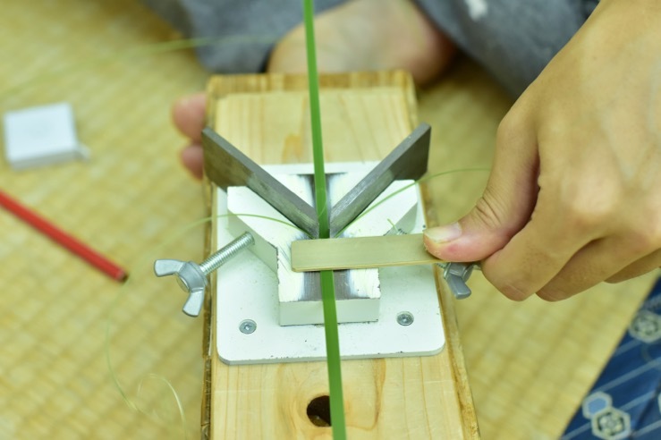 牛乳パックで作る さかだち人形-工作 ASOPPA！レシピ - あそっぱ