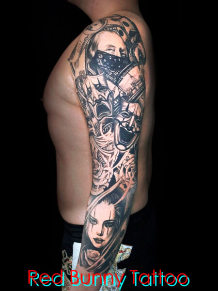 マリア、薔薇、スカル、蜘蛛の巣、手、最近のブラックアンドグレータトゥー東京のタトゥースタジオ レインフォールタトゥ