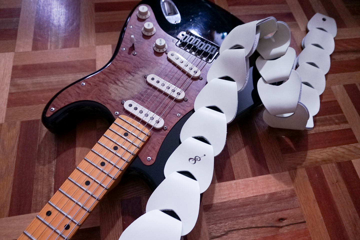 ギターストラップ自作に使う金具は、移動カンと角カン: kasumi ＜音楽な日々の、あれこれ＞