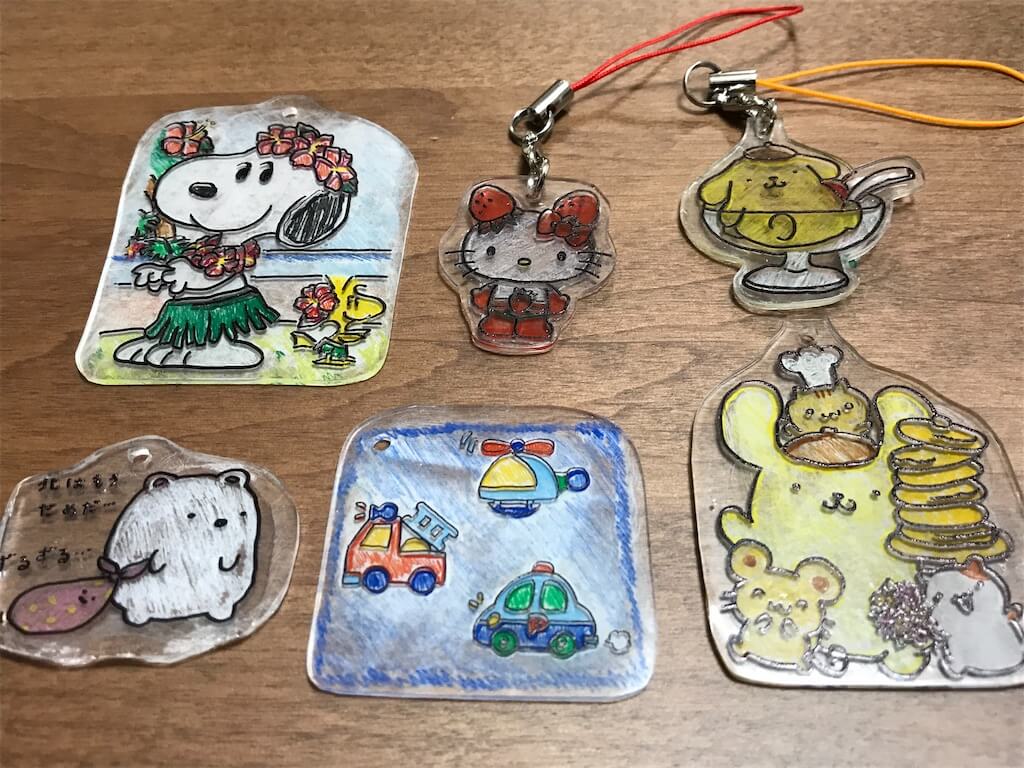 レジンで反らないアクキーもどきの作り方