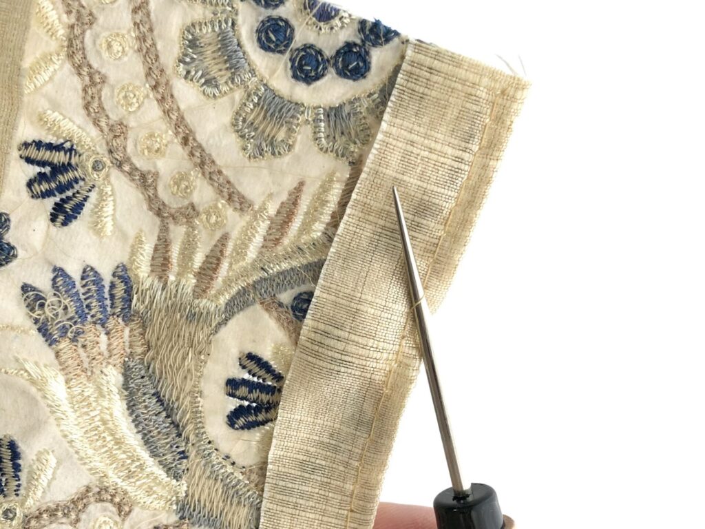 インド刺繍リボンのシュシュの作り方豪華で高級感がありますKANAMARI かなまり