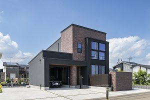 草間彌生の展覧会がニューヨーク植物園でスタートHypebeast.JP