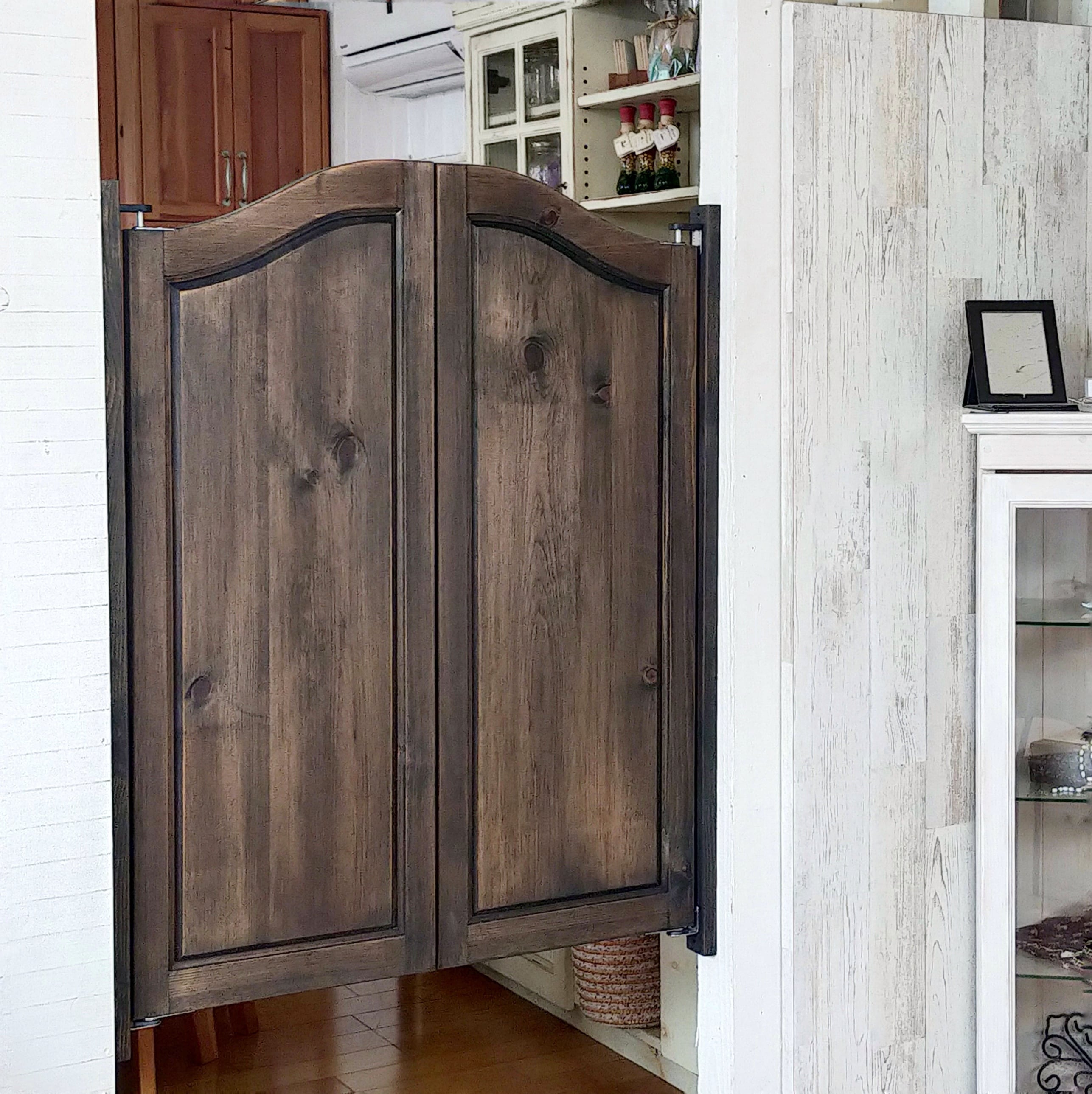 スイングドア・ウエスタンドアオーダー家具のKINOKA