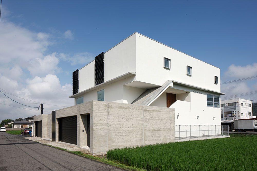 鉄骨造 S造 とは？ 耐用年数や防音性は？ 軽量鉄骨造・重量鉄骨造や鉄筋コンクリート造との違い、鉄骨造のメリットとデメリットも解説SUUMOお役立ち情報