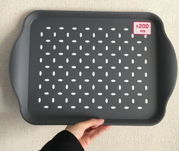 原産国：中国 材質：素地の種類：積層合板 種：ヨーロッパヤマナラシ 属：ヤマナラシ表面塗装の種類：ウレタン塗装 商品サイズ：30cm ×1.5cm×40cm 内容量：1個入 種類：アソートなし 品名：合成漆器 - 100均 通販 ダイソーネットストア 公式