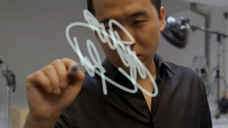 カメラレンズ サイン やり方TikTok