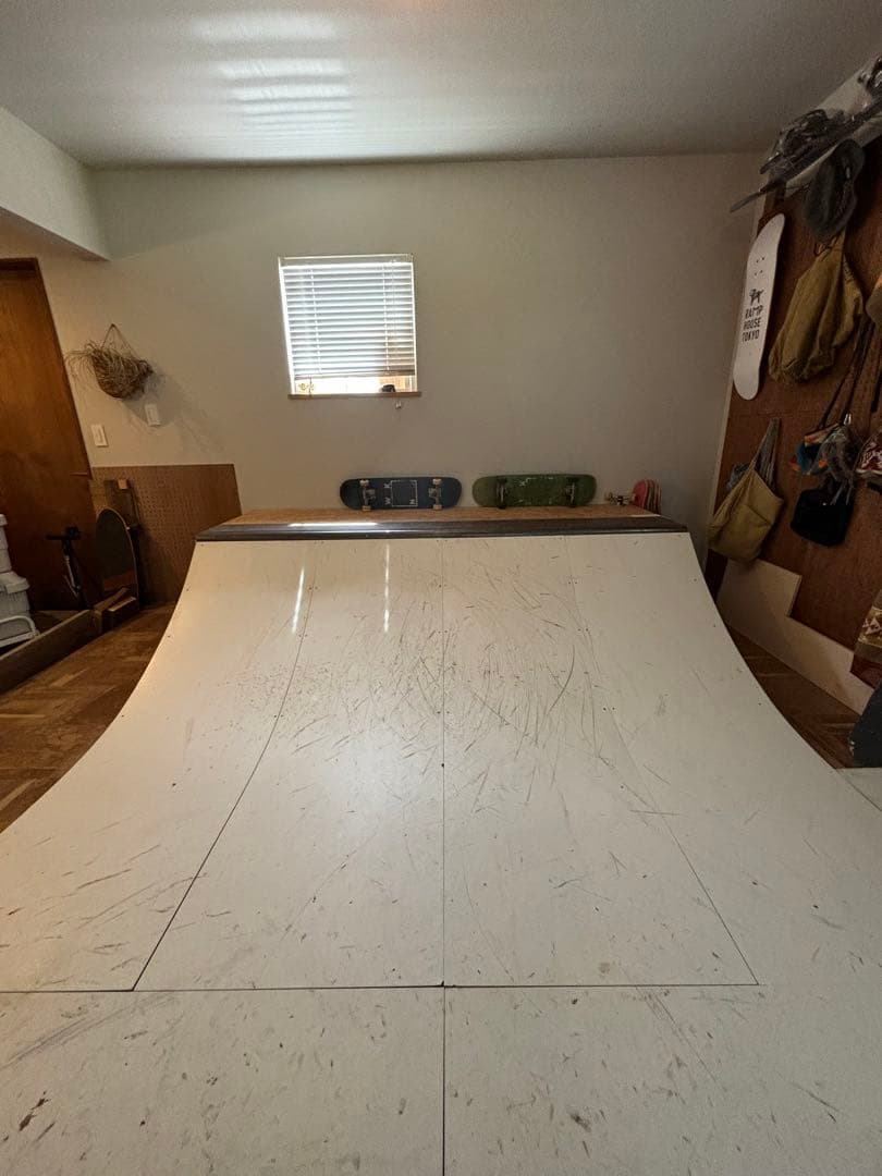 庭diyskateboardスケートボードスケボーsk8ランプ ・ ・ ・＊＊＊＊＊＊＊＊＊＊＊＊＊＊＊＊＊＊＊＊＊＊＊＊＊ YouTubeやってます📹GAKU ride on チャンネルスノーボード＆スケートボード3歳児 目指せプロ‼️‼️ 応援よろしくお願いします