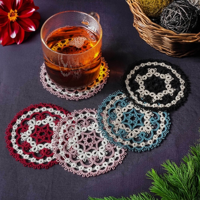 ハートのドイリー モチーフ・コースター・編み図付き: Crochet a little