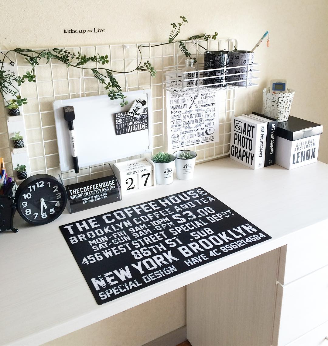 ダイソーで作る簡単ミニホワイトボードTikTok