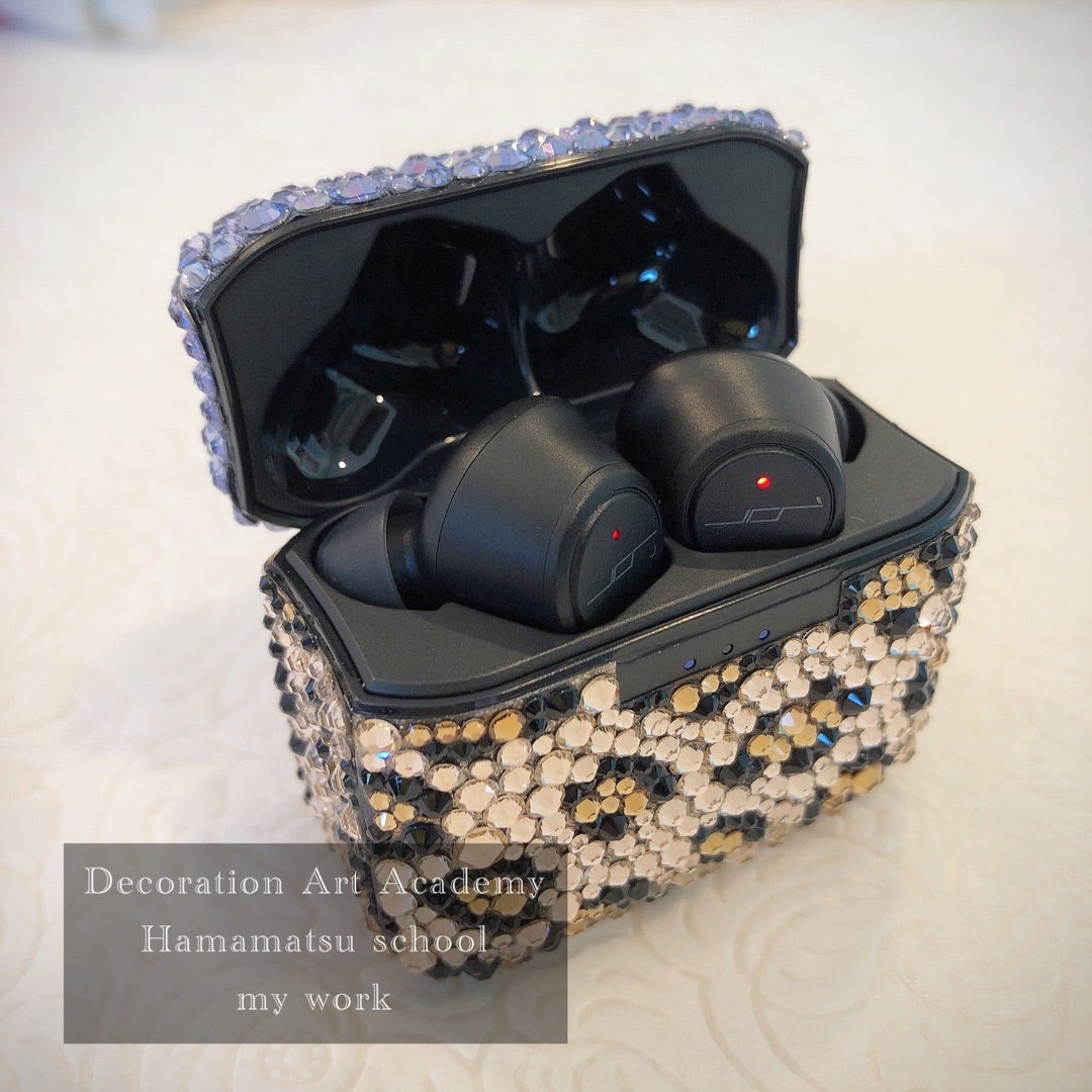 Bluetoothイヤホン キラキラ ワイヤレスイヤホン ピアス デコ スタッズ - イヤホン低 価格 通販