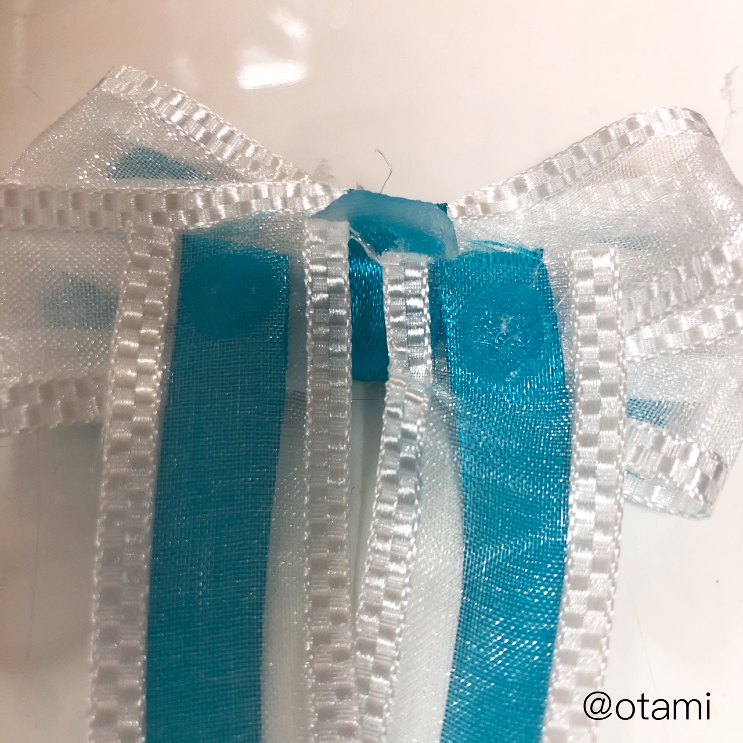 ロゼット オーダー 痛ロゼット キンブレリボン リボンチャーム ペンラリボンALL100均 初心者用♡ふんわりガーリー 痛ロゼット の作り方！第三弾 オタクオタ活推し活手作り手芸100均リボンロゼットキンブレリボン