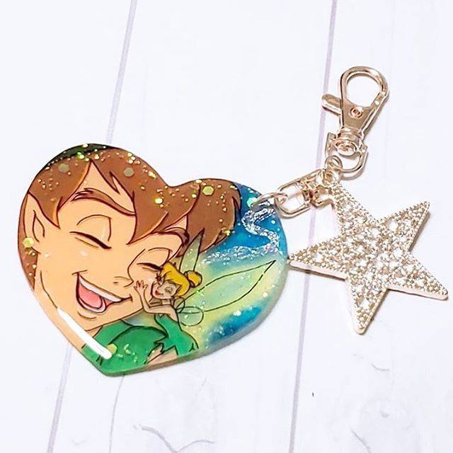 UVレジンを使った人気ディズニーキャラクターストラップ作り』emi -ハンドメイド&ワタシ