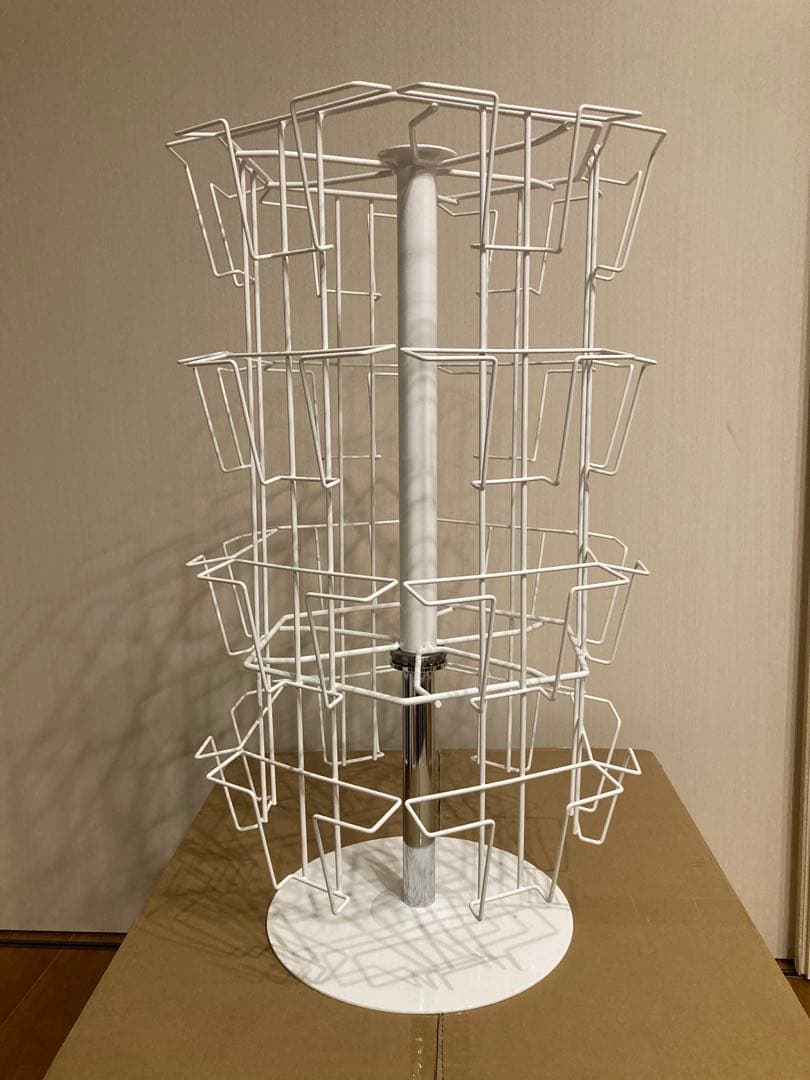 dショッピング フォトスタンド CARLO 木製 4個入り写真立て 写真たて カードスタンド マグネット 挟む スタンドのみ おしゃれ 卓上置き型 写真 縦向き 横向き カード ポストカード 飾る インテリア 雑貨 フォト ディスプレイグレーカテゴリ：フォト