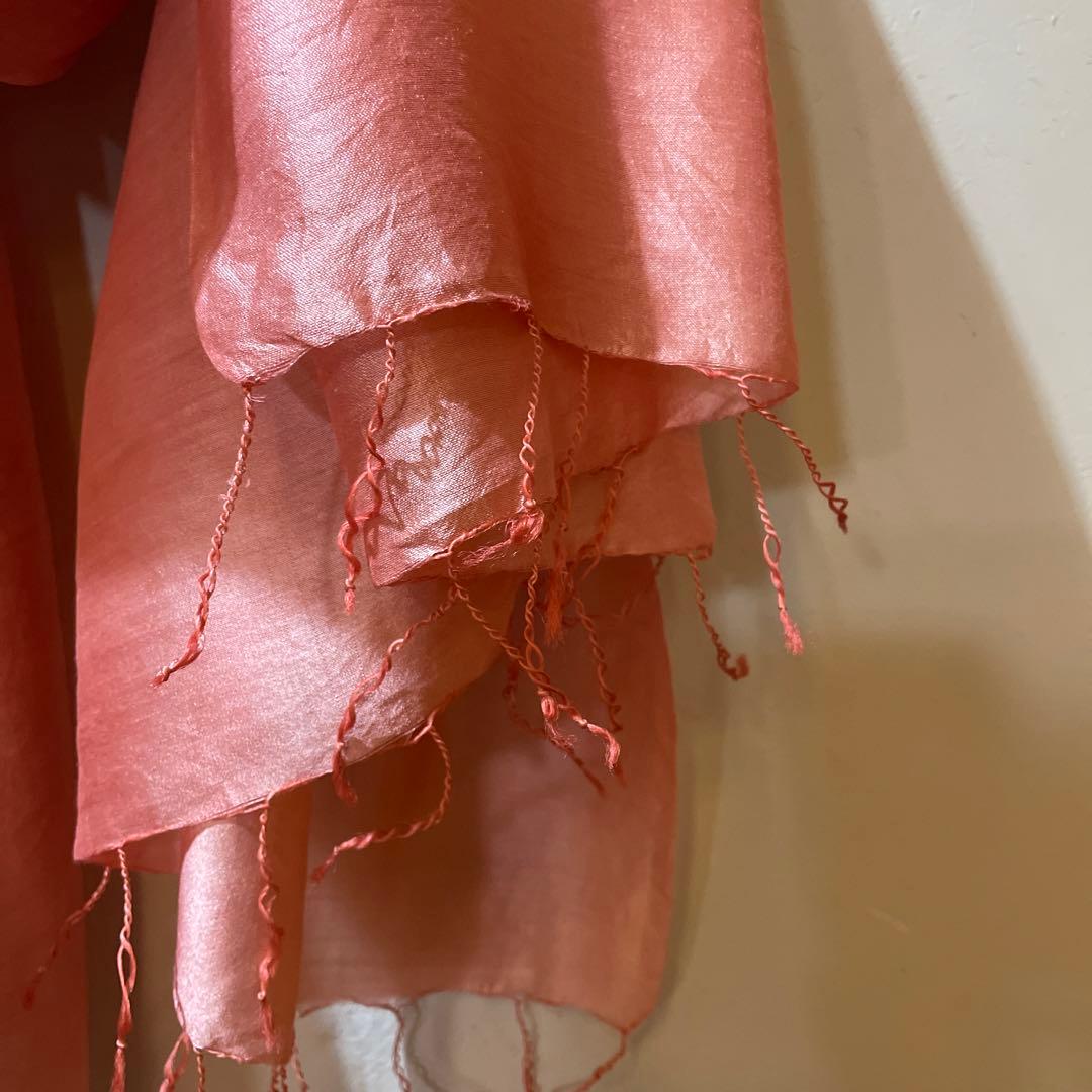 読めますか？日本の伝統色「甚三紅」じんさんこう?とは読みません - Premium Japan