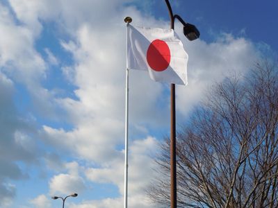 社旗・安全旗掲揚のフラッグポールを設置しました。トラックの販売・買取ならサクラコーポレーション千葉県佐倉市