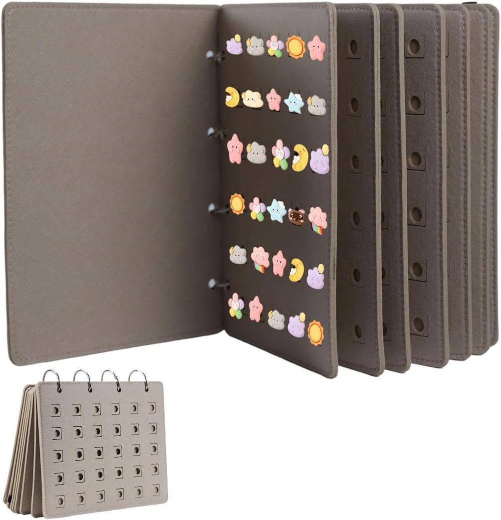 ダイソーの刺しゅう枠にバッジを並べて飾ったらおしゃれなディスプレイアイデアに「天才！」「真似したい」の声 1 2ねとらぼ