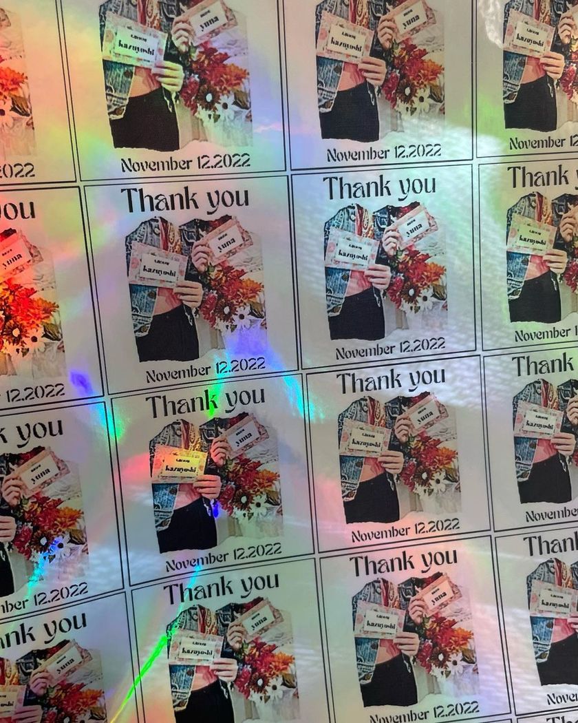 100均セリアのホログラムシート9種類は推し活におすすめ！色は？売り場はどこ？イチオシichioshi