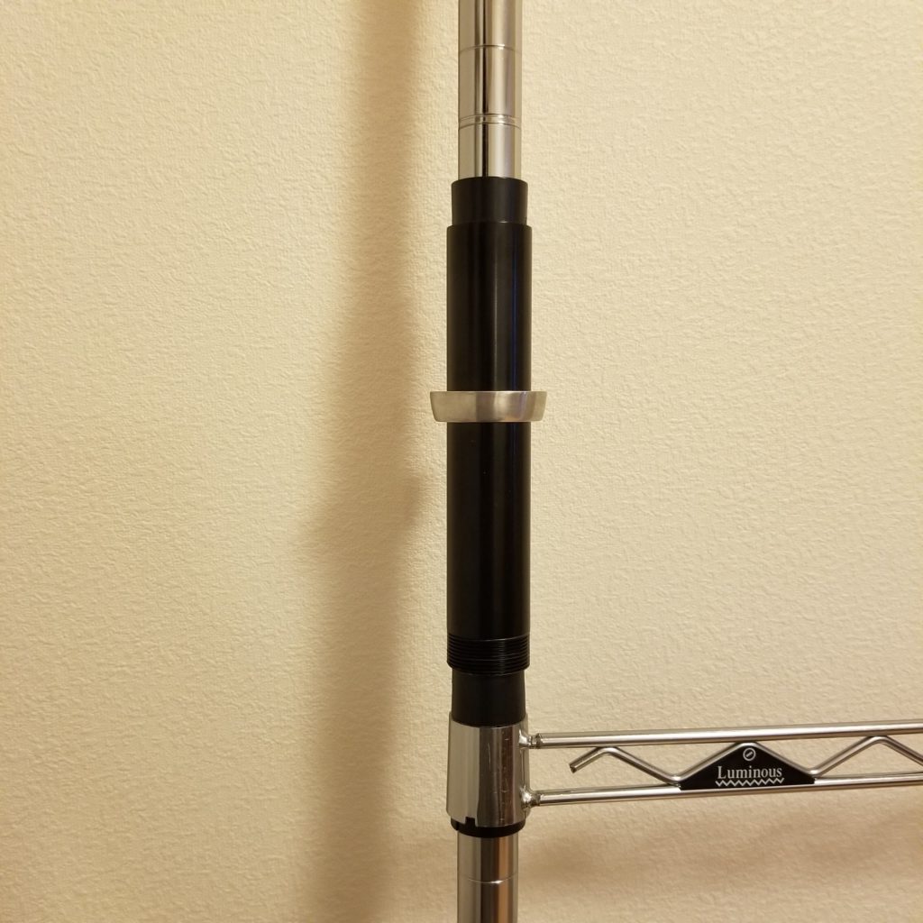 モニタアームをルミナスラックに設置したぞ！簡単だったぞ！ - lisz-works