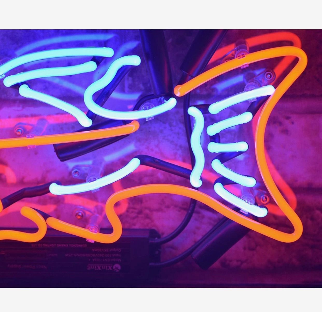 Illustrator ネオン文字と背景の作り方