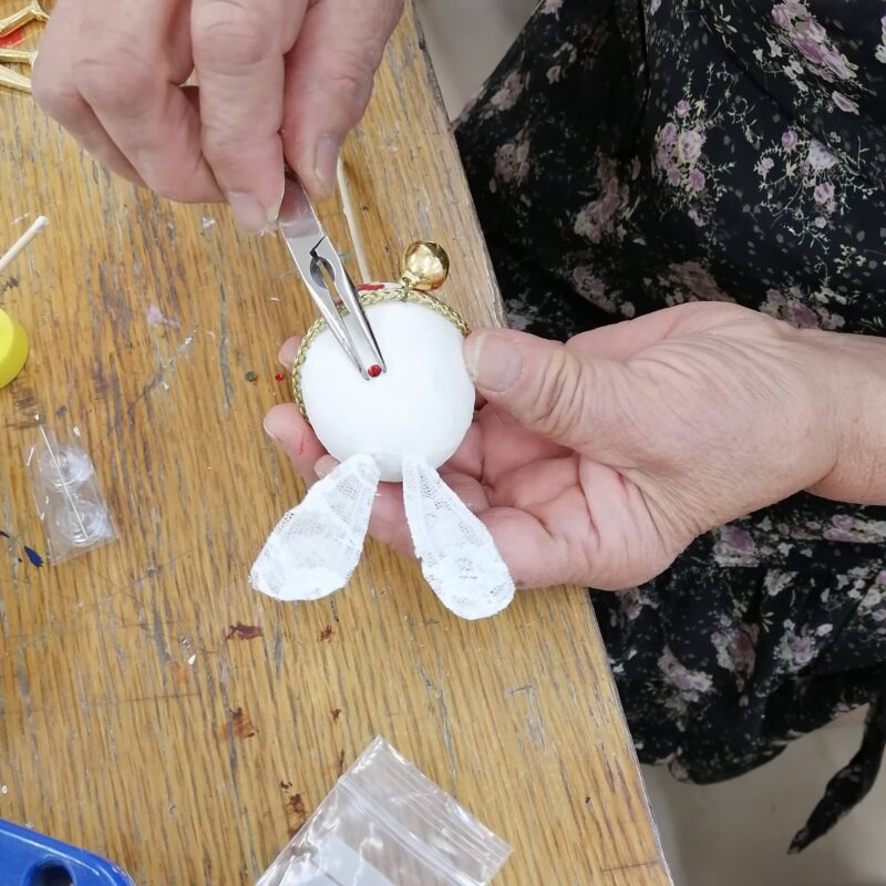 発泡スチロール球は100均ダイソー・セリアのどこで売ってる？買って試した感想を大公開！100均レビュー研究所