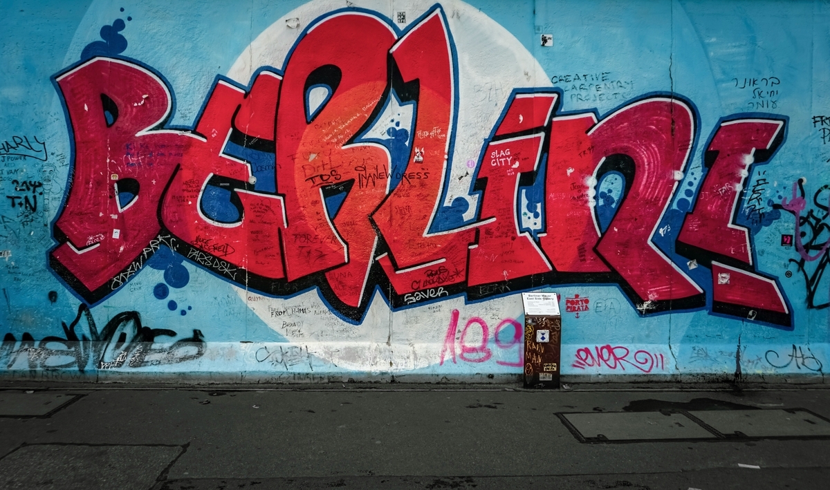 Graffiti font alphabet different letters. Vector illustration.の素材FY31027373089ストックフォトの Qlean Market キュリンマーケット