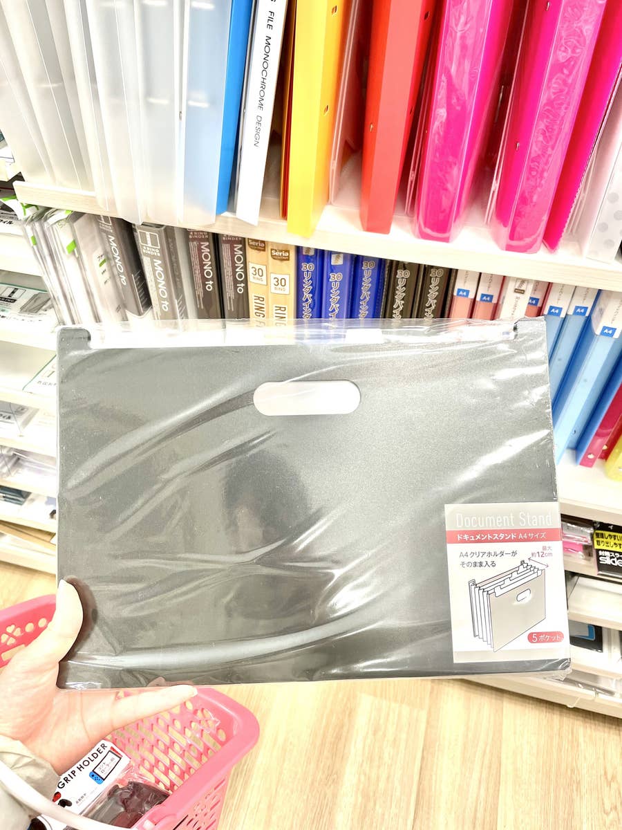 ☆ちょっと苦手な書類整理に。フタがなくて使いやすいセリアのドキュメントスタンドインテリアと暮らしのヒント